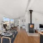 Semesterbostad Hristina - 200m From The Sea By Interhome